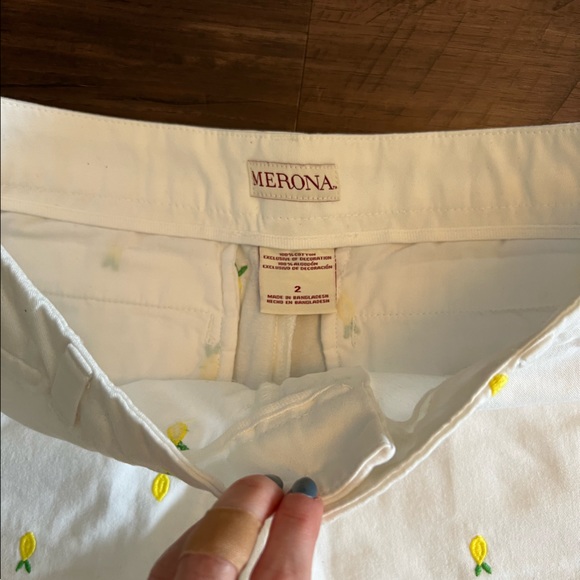 Merona White with Yellow Lemon embroidered shorts. - Picture 2 of 3